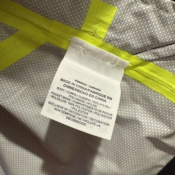 NEW Nike Big Kids Girl's Sportswear Rain/Wind Jacket Size Large Black NWOT - Picture 6 of 7